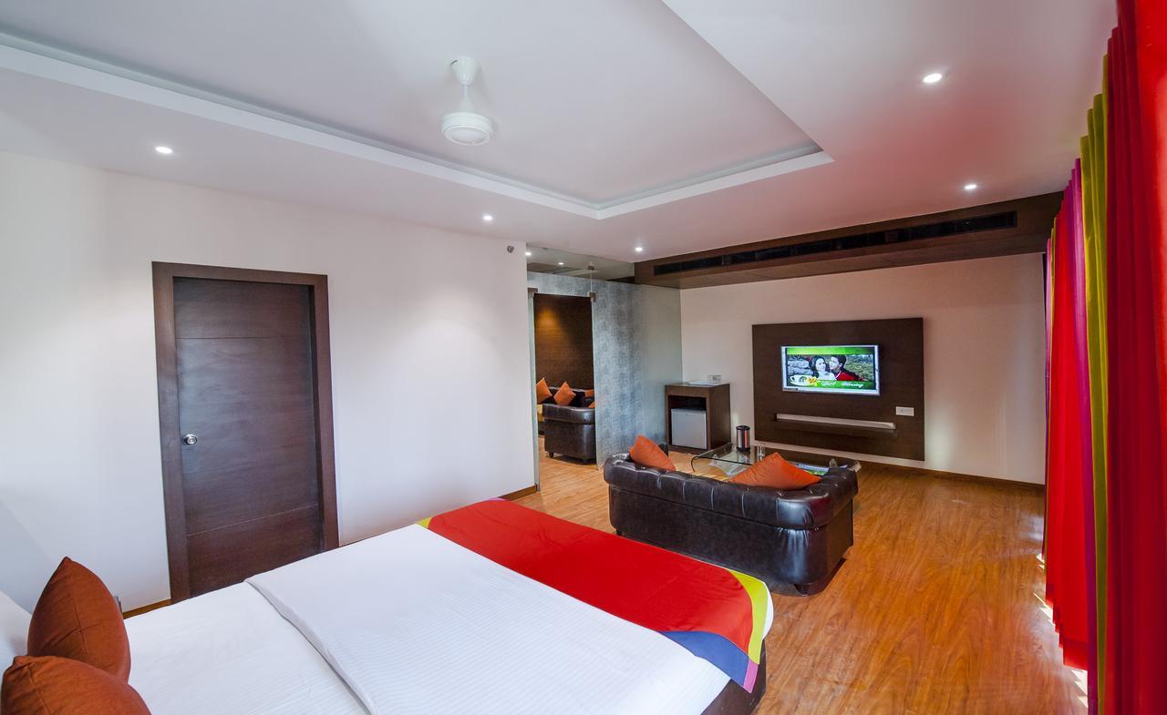 Hotel Atharva Ujjain Eksteriør bilde