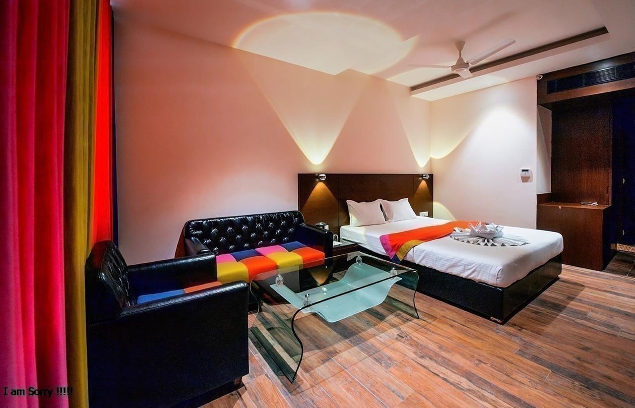 Hotel Atharva Ujjain Eksteriør bilde