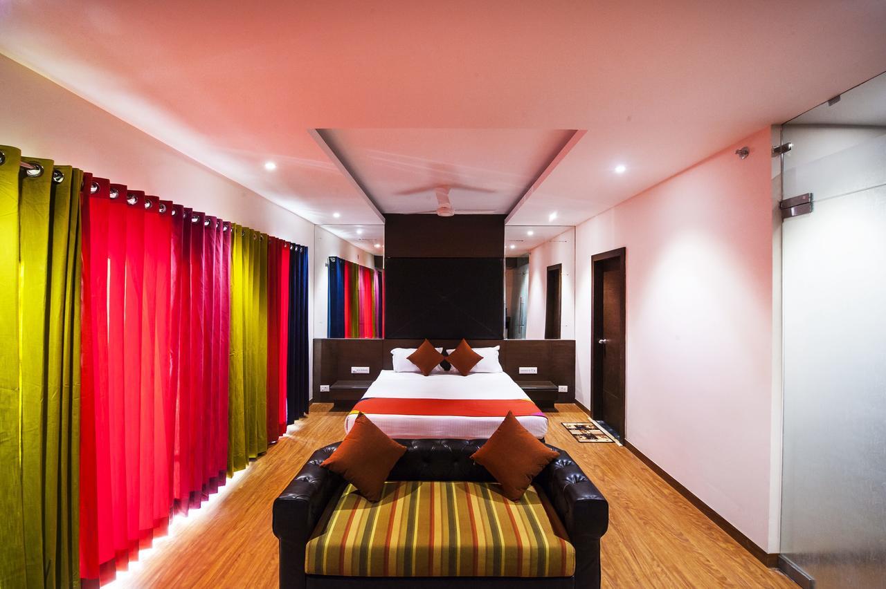 Hotel Atharva Ujjain Eksteriør bilde