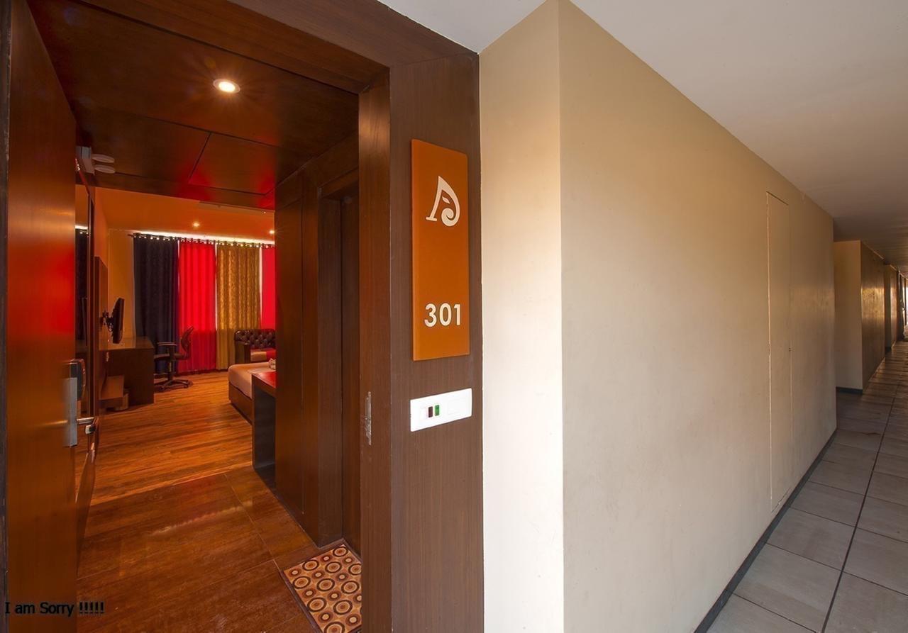Hotel Atharva Ujjain Eksteriør bilde
