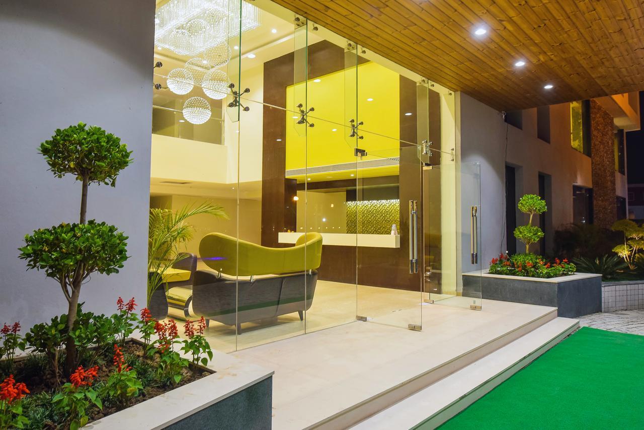 Hotel Atharva Ujjain Eksteriør bilde